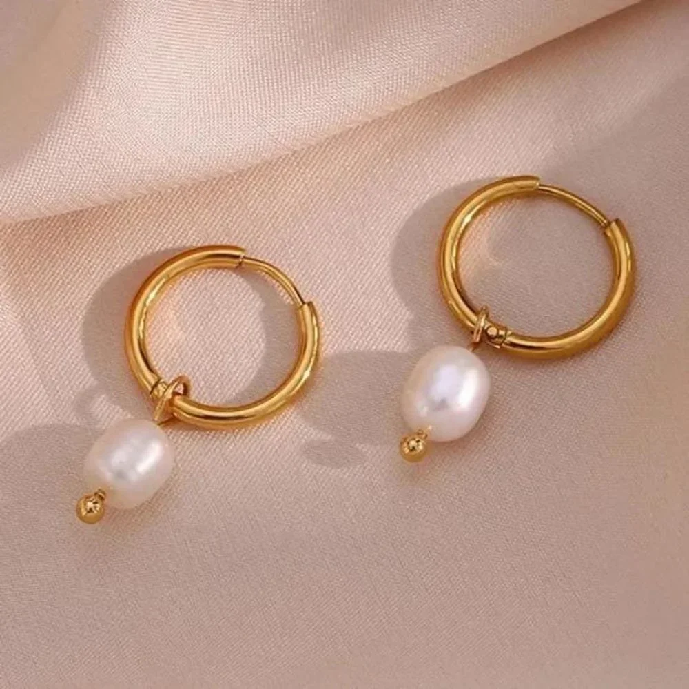 New 18K Gold Fresh Water Pearl Hoop Earrings, NICE EARRINGS, CUTE EARRINGS - Picture 3 of 7